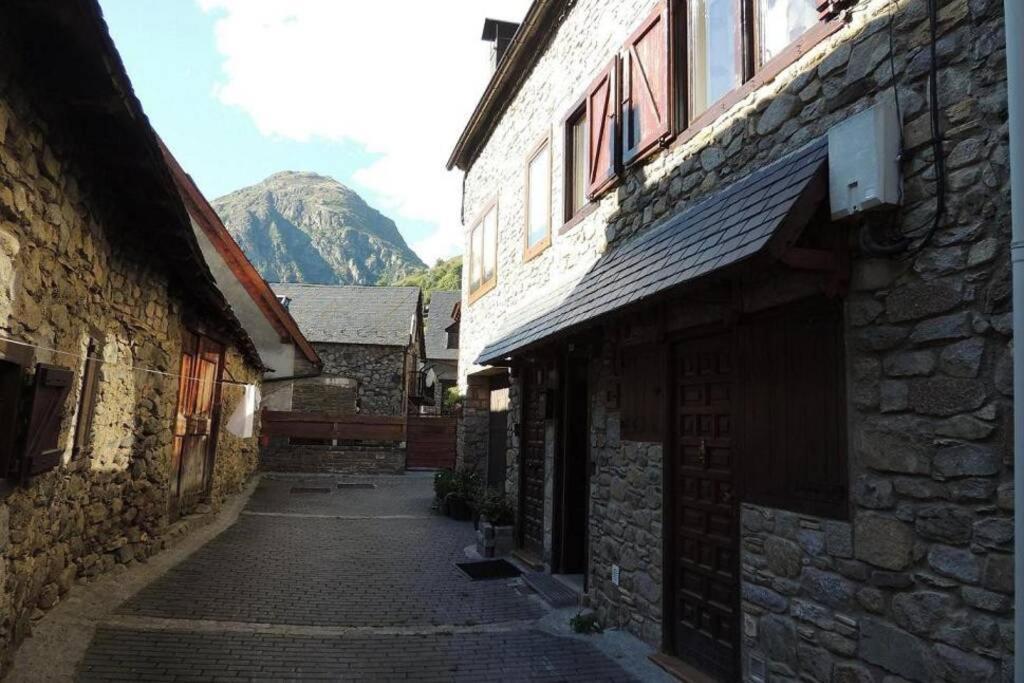 Ferienwohnung Tredos, Casa Adosada. Baqueira Exterior foto