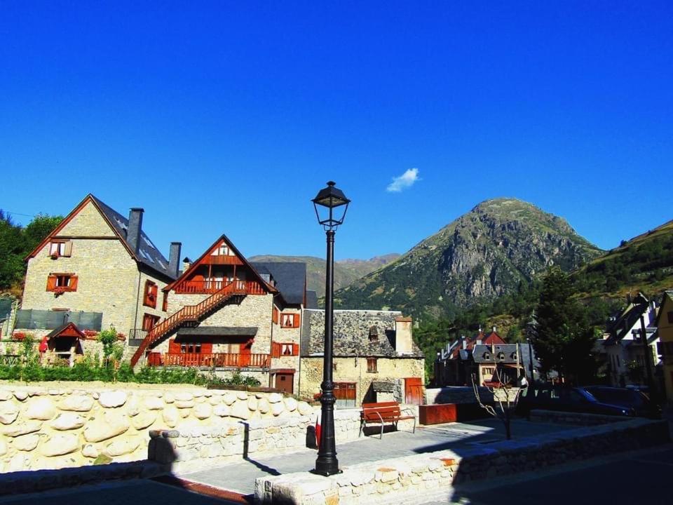 Ferienwohnung Tredos, Casa Adosada. Baqueira Exterior foto